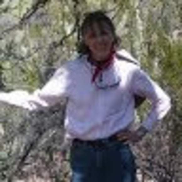 Meet your Posher, Christine - Picture 1 of 1